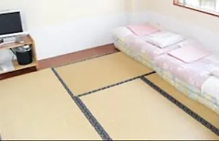 Aizuya Inn Tokyo 2*,