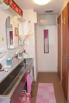 Aizuya Inn Tokyo 2*,  Japan